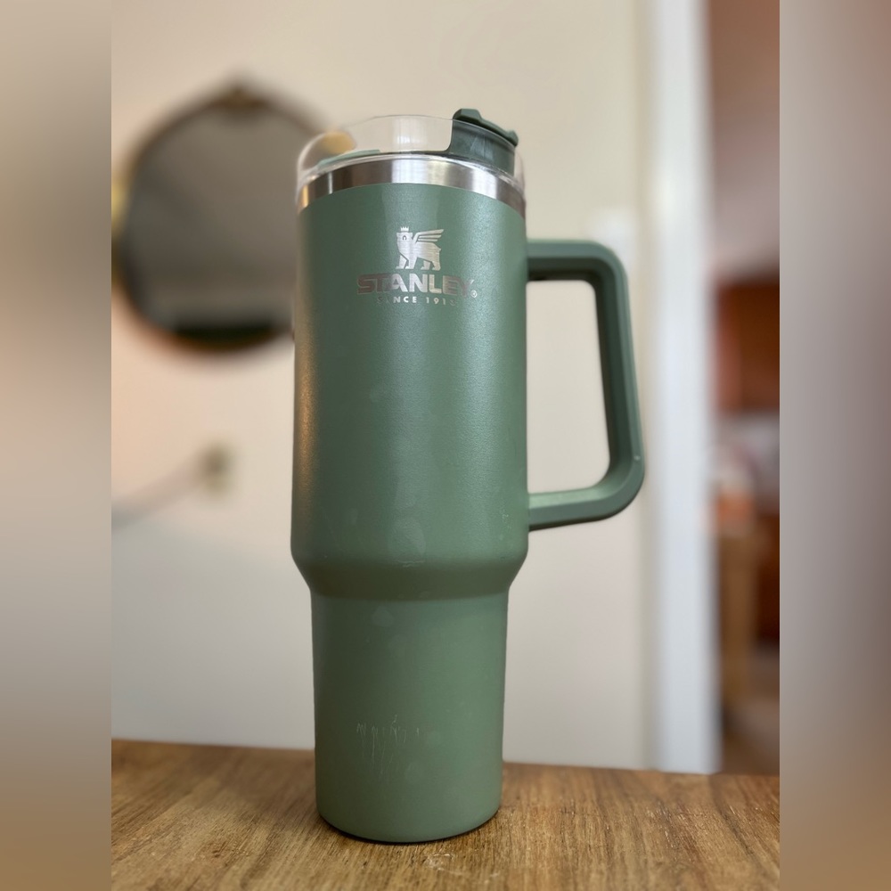 Stanley 40oz No Straw Used